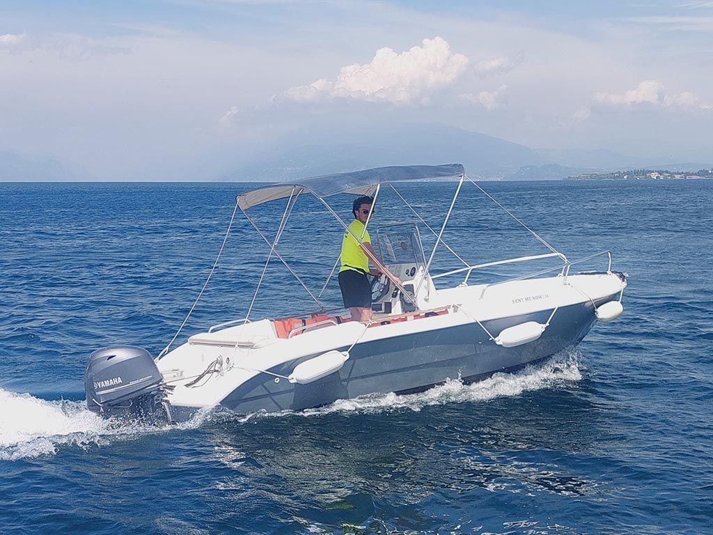 Gaia 19 40 Hp 1-5 people